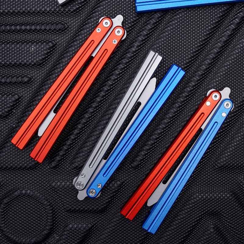 Stainless steel butterfly knife, unsharpened folding practice knife, lightweight aluminum handle, fancy manipulation knife