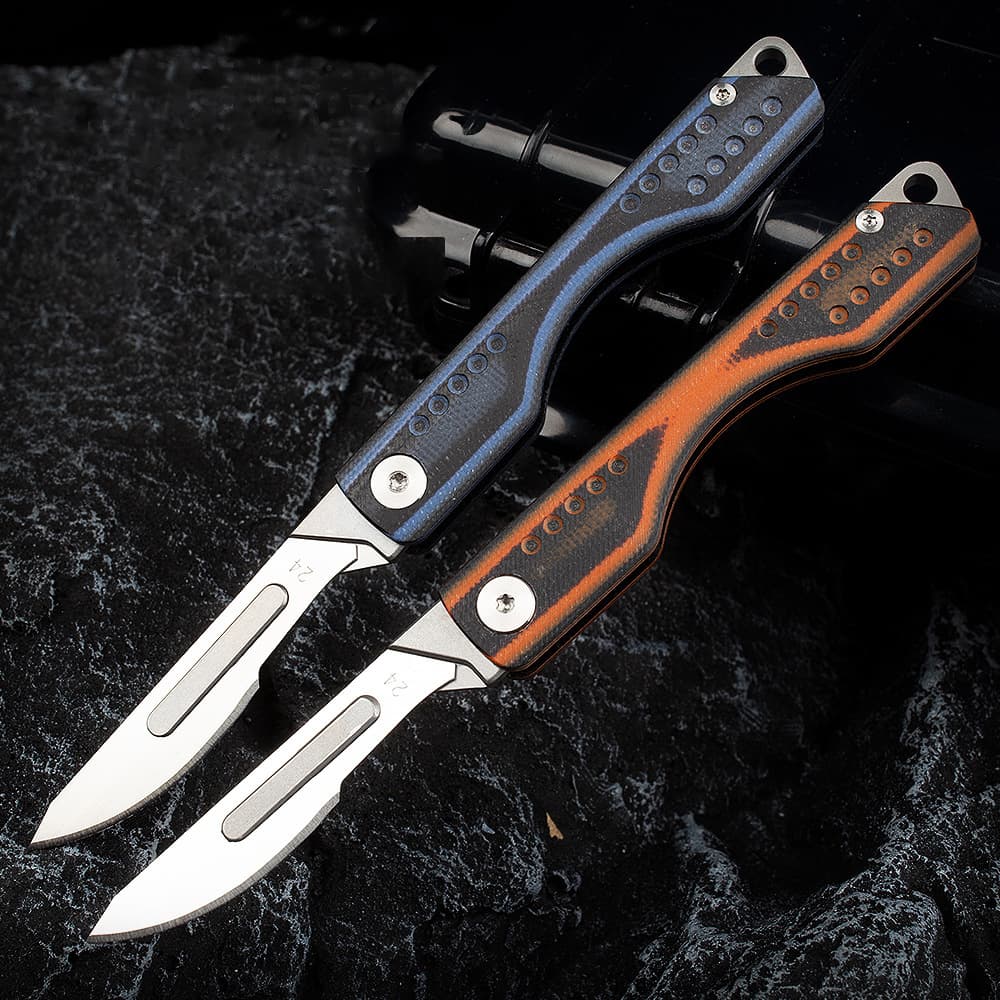 Portable Mini G10 EDC Folding Knife Keychain Utility Knife with Carbon Steel Blade for Paper Cutting for Camping Tool Box