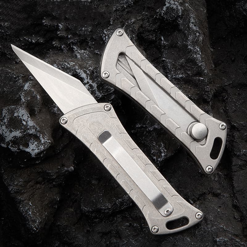 Titanium Alloy Telescopic Knife Outdoor Portable Self Defend Equipment Durable Utility Push-pull Knife