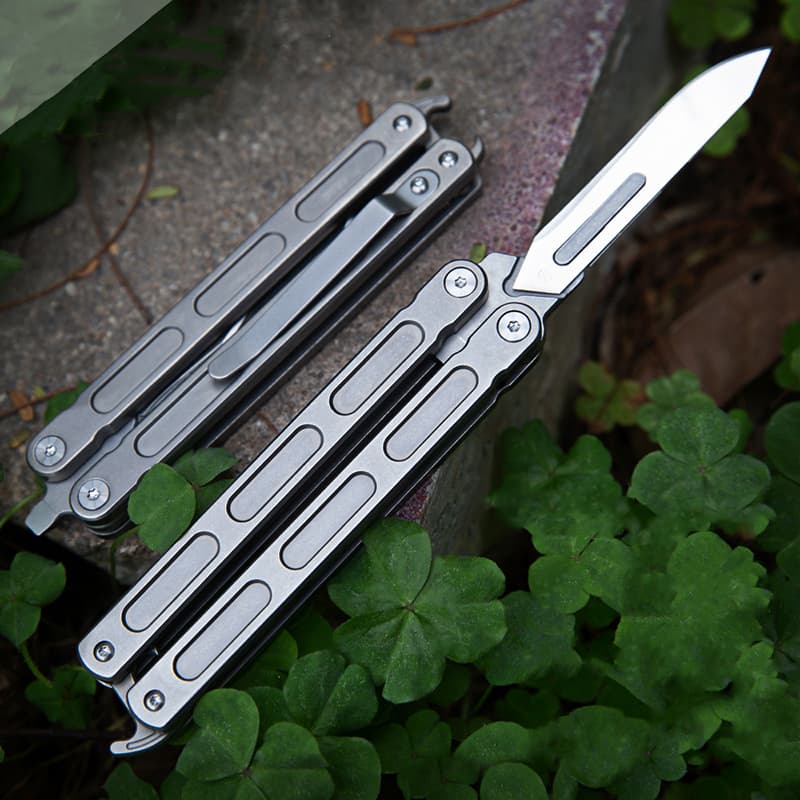 Newly Designed Titanium Alloy Tool with Replaceable # 11 # 24 # 60 Surgical Blade Multifunctional Trainer