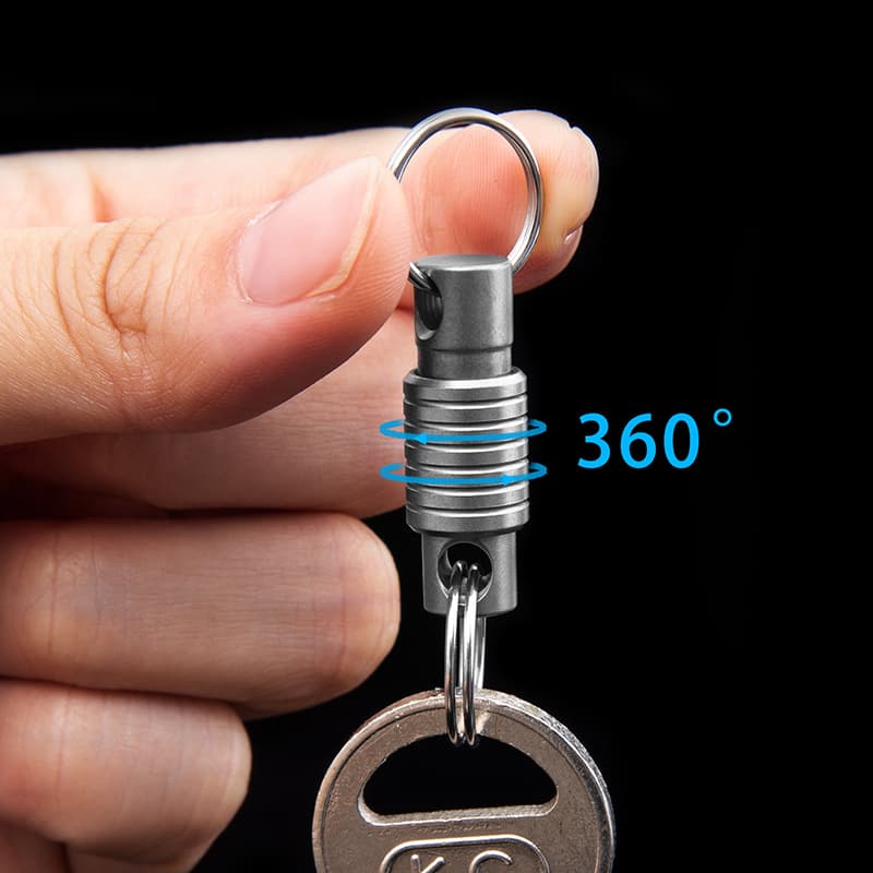Hot Sale Titanium Alloy Key Chains Wholesale High-end Key Chain Hook Mini Universal Rotation Key Chain Luxury