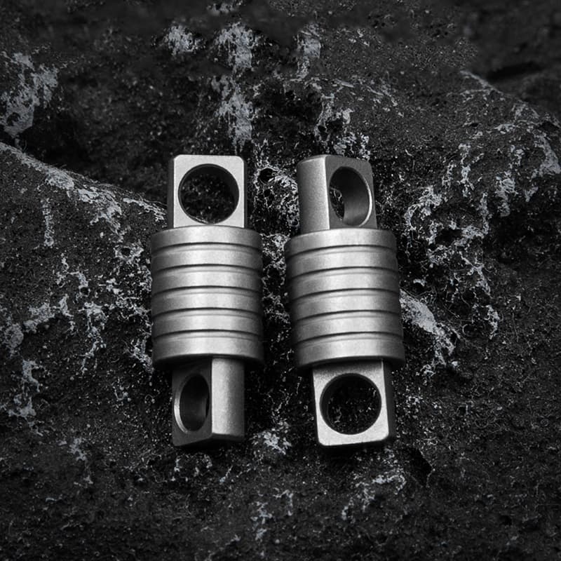 Mini Rotation Keychain Pedant Outdoor Keychain Pendant Portable EDC Anti-lost Key Connecto