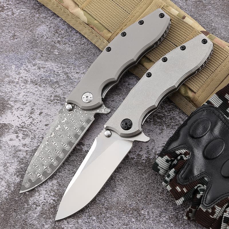 Quality Damascus Steel Blade D2 Steel Blade Titanium Alloy Handle Folding Portable Outdoor Camping Collection Knife